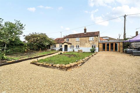 Peacemarsh, Gillingham, Dorset, SP8 4 bed detached house for sale