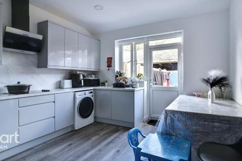 High Street South, London 5 bed terraced house for sale