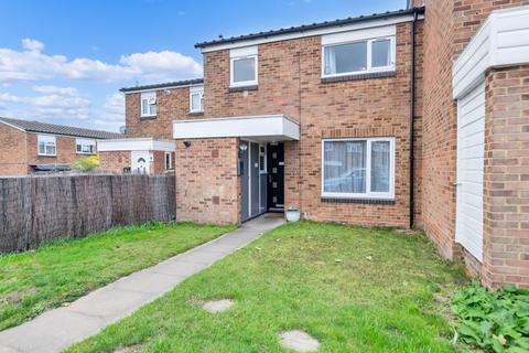 Burns Road, Royston SG8 3 bed terraced house for sale