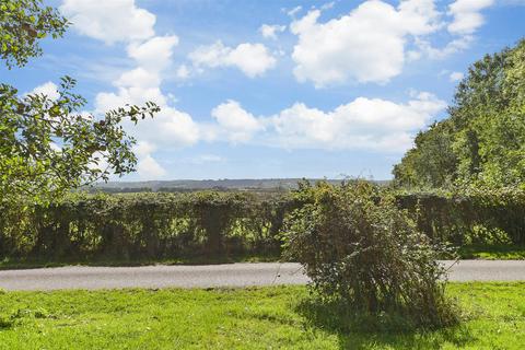 Crowborough, East Sussex 4 bed detached bungalow for sale