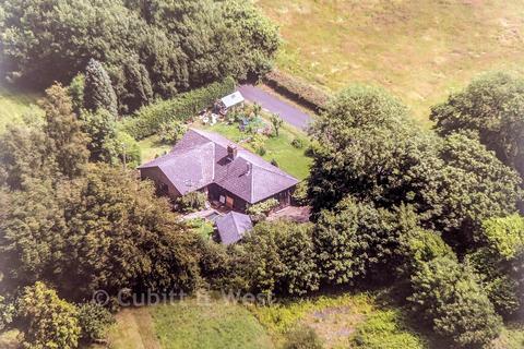 Crowborough, East Sussex 4 bed detached bungalow for sale
