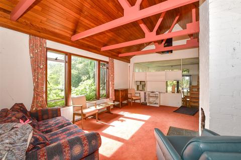 Crowborough, East Sussex 4 bed detached bungalow for sale