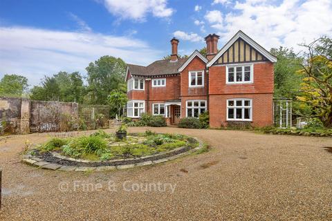 Ashurst Road, Tunbridge Wells TN3 5 bed detached house for sale