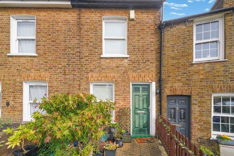 Watford Road, Wembley HA0 2 bed terraced house for sale