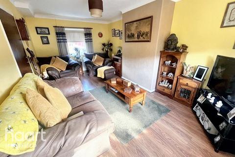 Second Avenue, Mansfield 3 bed terraced house for sale