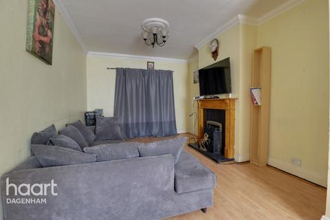 Goresbrook Road, Dagenham 3 bed terraced house for sale