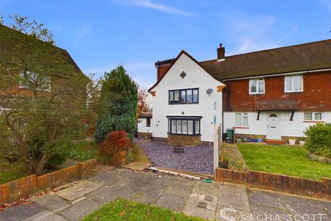 Upland Way, Epsom, KT18 4 bed end of terrace house for sale