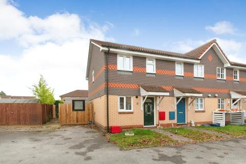 Calton Gardens, Hampshire GU11 2 bed end of terrace house for sale
