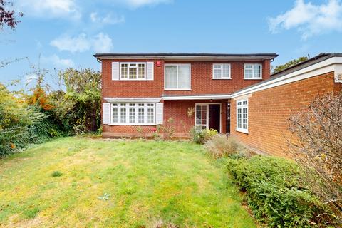 Pinner, Greater London HA5 4 bed detached house for sale