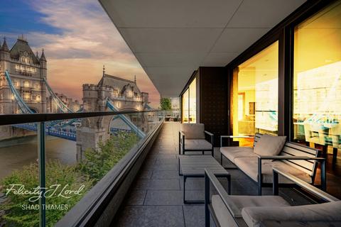 The Bridge Suite, Blenheim House, SE1 3 bed apartment for sale