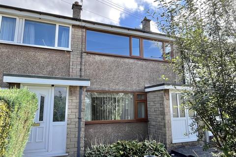 Shire Way, Glossop 3 bed terraced house for sale