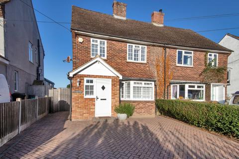 Park View, Hodsoll Street, Sevenoaks... 3 bed semi