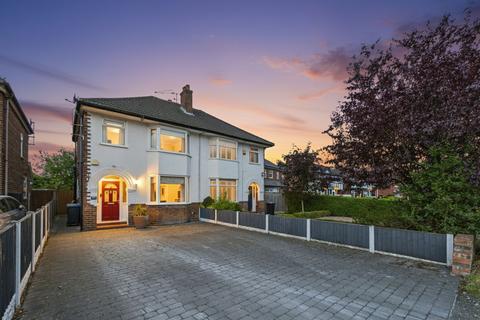 Chester Road, Huntington, CH3 3 bed semi