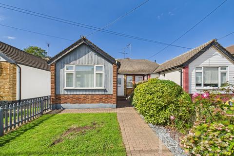 Cedar Road, Benfleet, SS7 2 bed bungalow for sale
