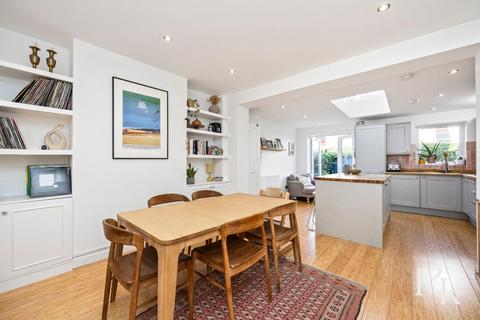 Grange Road, Hove 2 bed terraced house for sale