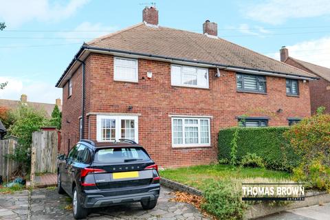 Petten Grove, Orpington 3 bed semi