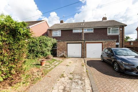 Vernon Close, West Kingsdown, Kent, TN15 3 bed semi