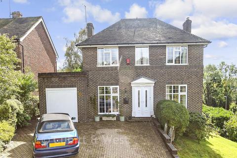 Acorn Close, East Grinstead, West Sussex 4 bed detached house for sale