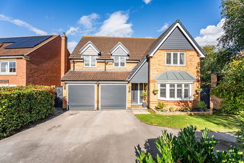 Mallow Way, Nottingham NG13 5 bed detached house for sale