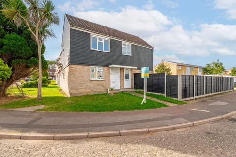 Spexhall Way, Lowestoft 3 bed semi