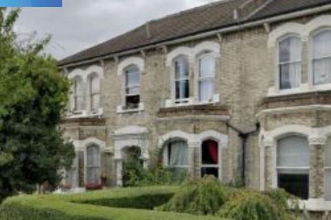 Breakspears Road, London SE4 3 bed flat for sale