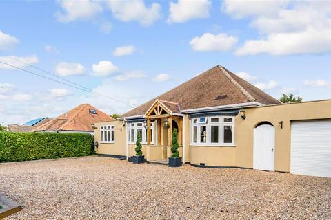 The Grove, Sevenoaks TN15 5 bed detached bungalow for sale