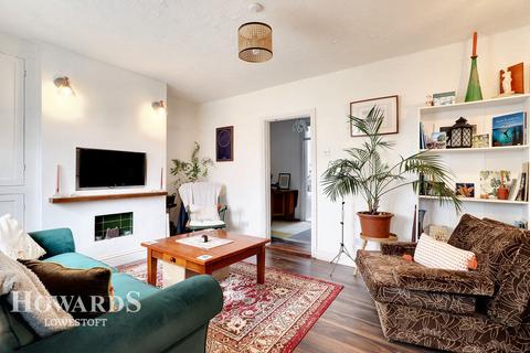 Somerleyton Road, Lowestoft 2 bed end of terrace house for sale