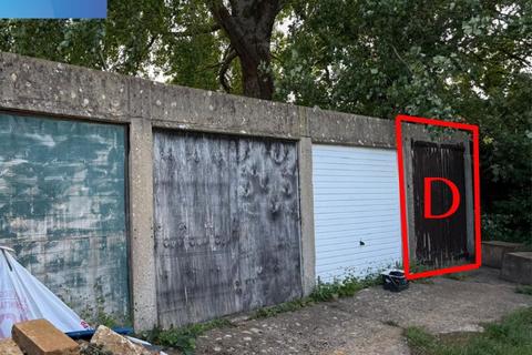 Banbury OX16 Garage for sale