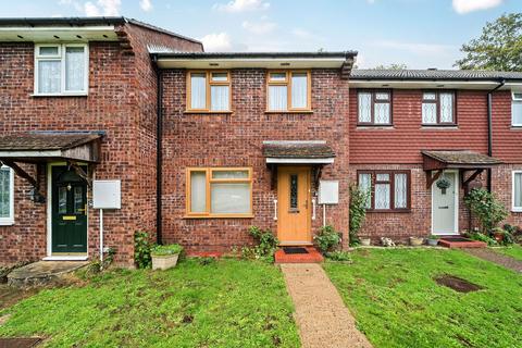 Maple Close, Whyteleafe CR3 2 bed terraced house for sale