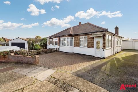 Heather Close, Romford, RM1 2 bed semi