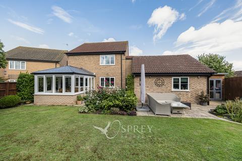 Walnut Close, Oakham LE15 3 bed detached house for sale