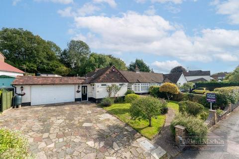 Sanderstead Court Avenue, Sanderstead 3 bed semi
