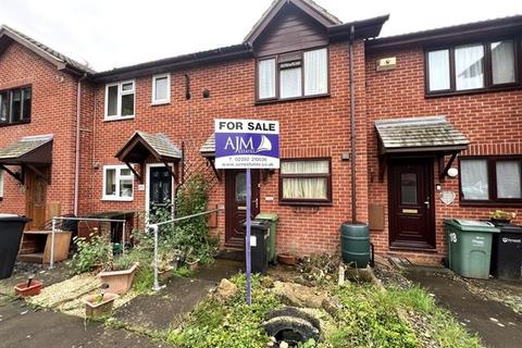 Glebefield Gardens, Portsmouth PO6 2 bed terraced house for sale