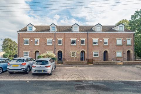 St. Lukes Place, Ferryhill DL17 5 bed townhouse for sale