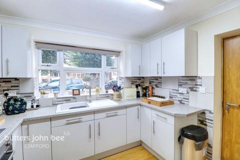 Gordon Avenue, Stafford 3 bed semi
