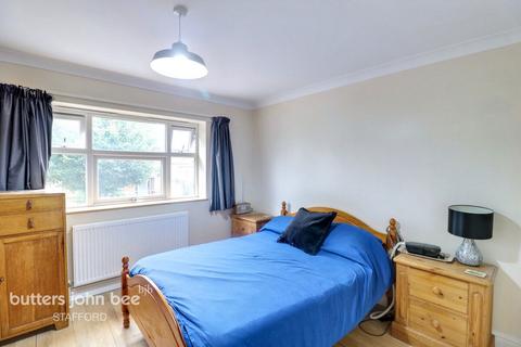 Gordon Avenue, Stafford 3 bed semi