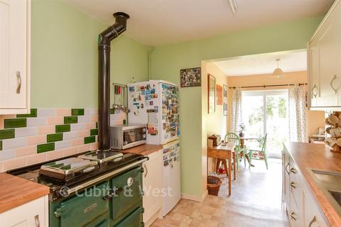 Mill Lane Bungalows, Lewes BN7 2 bed semi