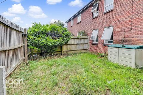 Little Meadow, Cambridge 1 bed maisonette for sale