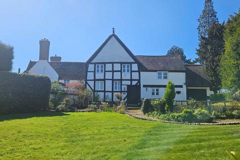 Droitwich WR9 3 bed detached house for sale