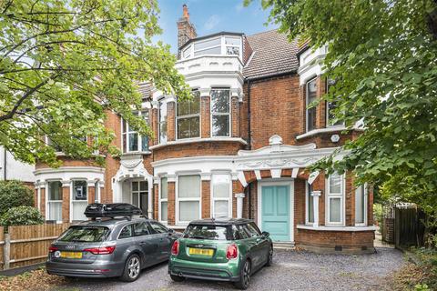 Blake Hall Road, Wanstead 3 bed flat for sale