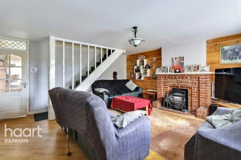 Chafford Walk, Rainham, RM13 9LT 4 bed end of terrace house for sale