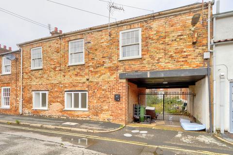 Garden Street, Lincolnshire, DN20 8 bed block of apartments for sale