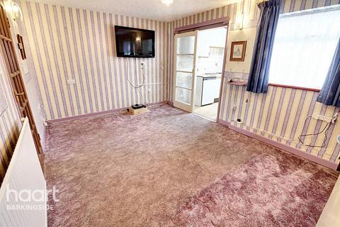 Hurstleigh Gardens, Clayhall 3 bed end of terrace house for sale
