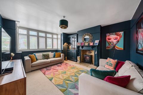 Bourne Vale, Hayes, Kent, BR2 3 bed semi
