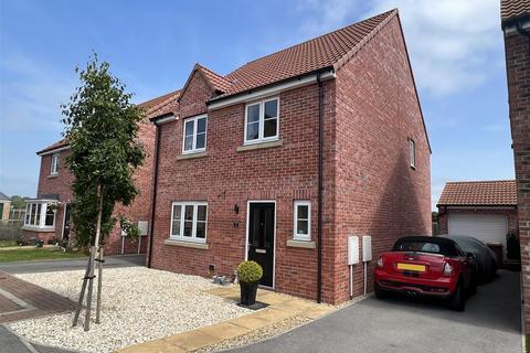 Maple Close, Market Weighton, York 4 bed detached house for sale