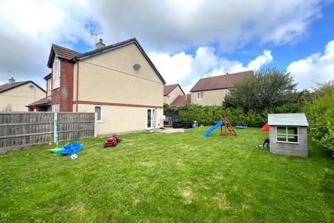 Bro Ednyfed, Llangefni, LL77 4 bed detached house for sale