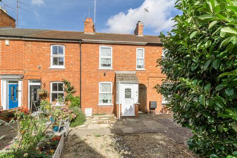 Beaconsfield Place, Newport Pagnell MK16 3 bed terraced house for sale