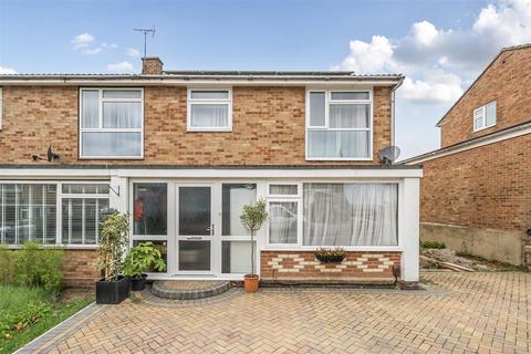 Barned Court, Maidstone 3 bed semi