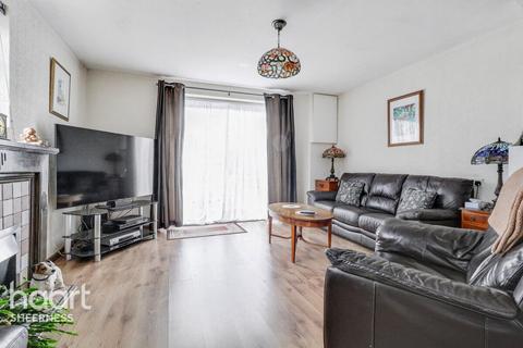 Warden View Gardens, Bayview 2 bed bungalow for sale