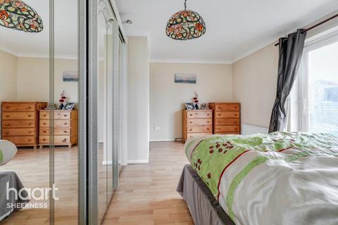 Warden View Gardens, Bayview 2 bed bungalow for sale